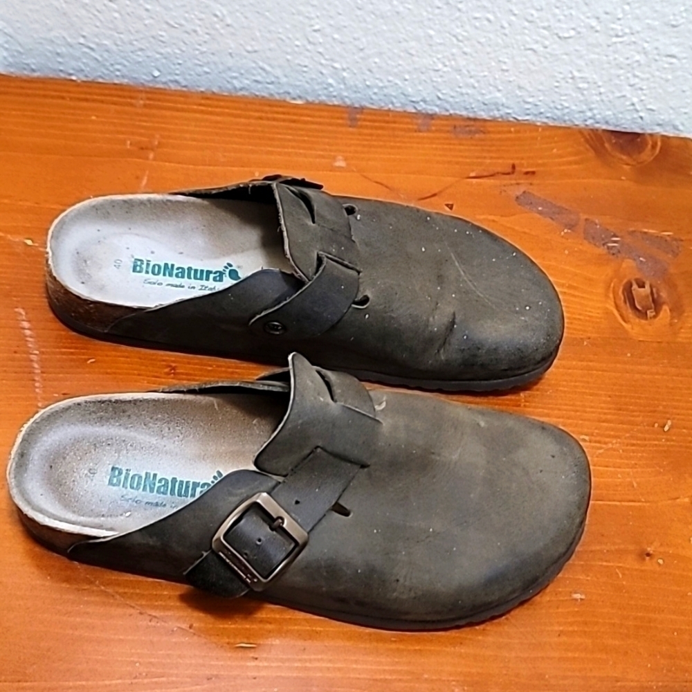 BIONATURA BROWN  LEATHER SANDAL  SIZE 40/ 9.5